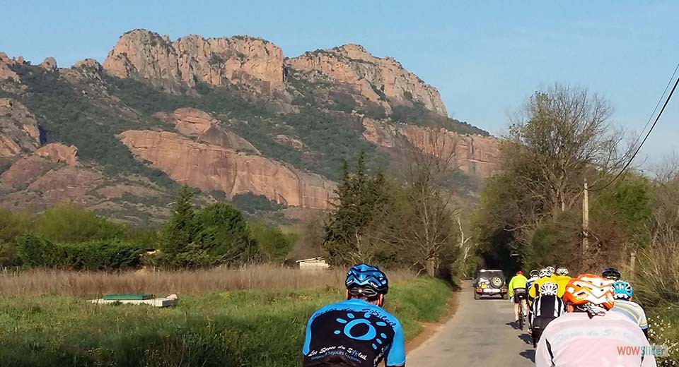 11 - Le G2 au pied du Rocher de Rocquebrune